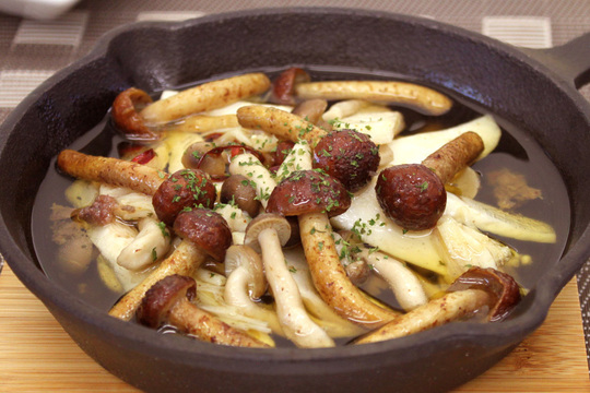 冷凍博多すぎ茸 - ドリームマッシュ業務用きのこ事業部